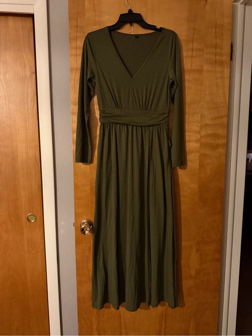 Women's Dark Olive Green Long Sleeve V-Neck Maxi Dress